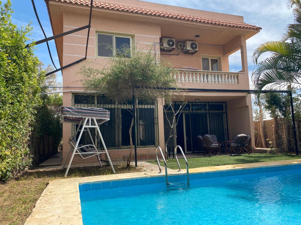 Elegant Villa With Private Pool อเล็กซานเดรีย ภายนอก รูปภาพ